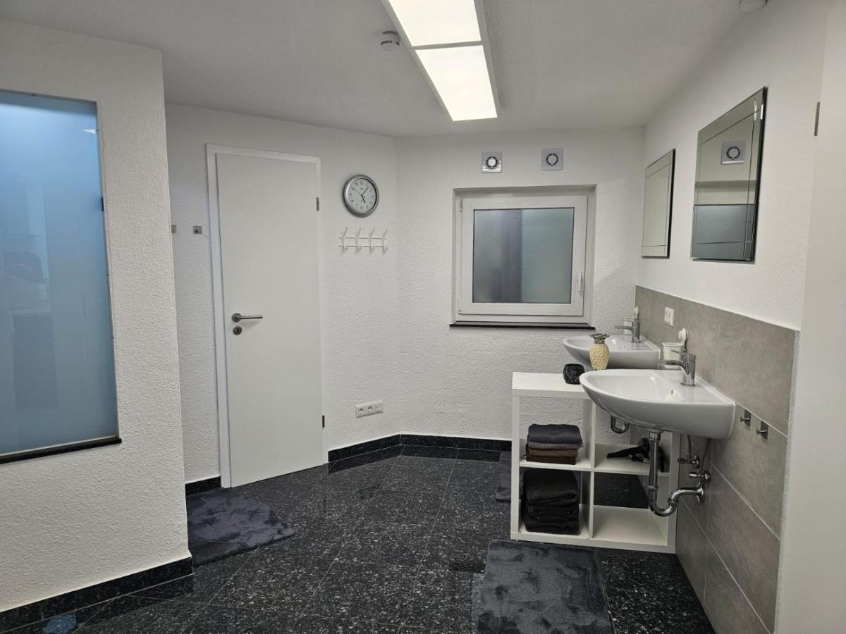 Apartamento Elw Sonnig,Terasse, Bis Zu 13 Schlafpl. Obergroningen Exterior foto