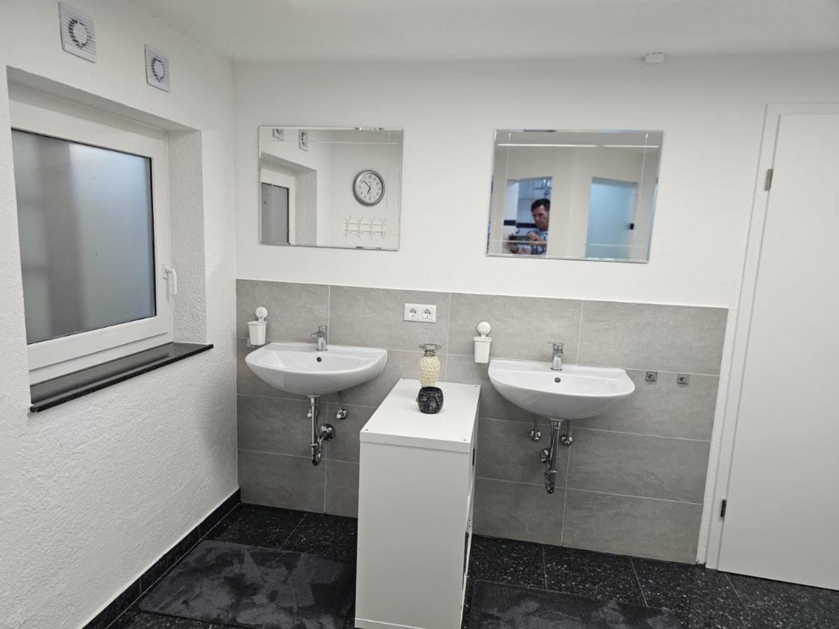 Apartamento Elw Sonnig,Terasse, Bis Zu 13 Schlafpl. Obergroningen Exterior foto