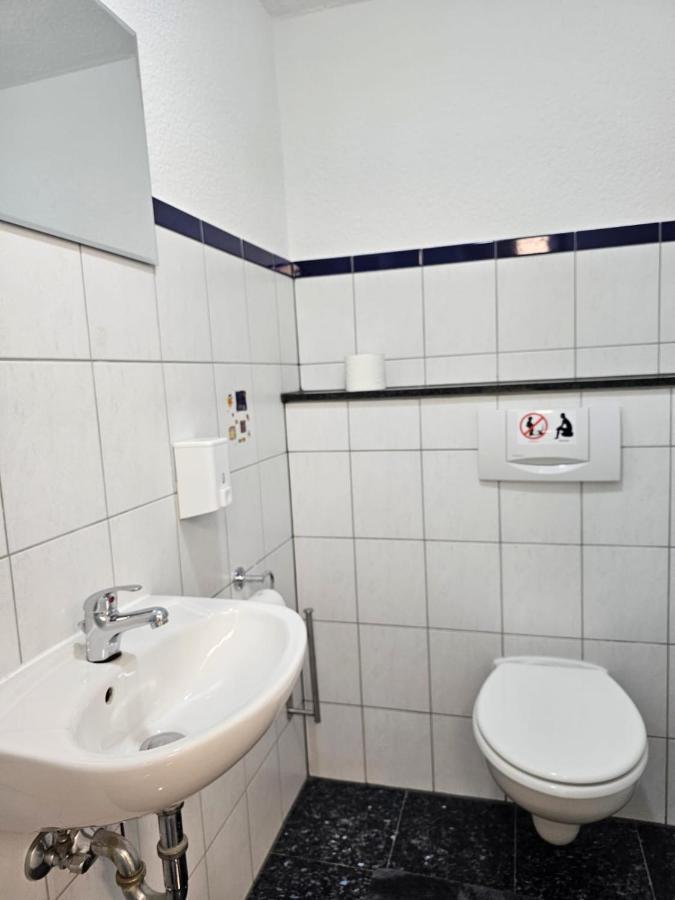 Apartamento Elw Sonnig,Terasse, Bis Zu 13 Schlafpl. Obergroningen Exterior foto