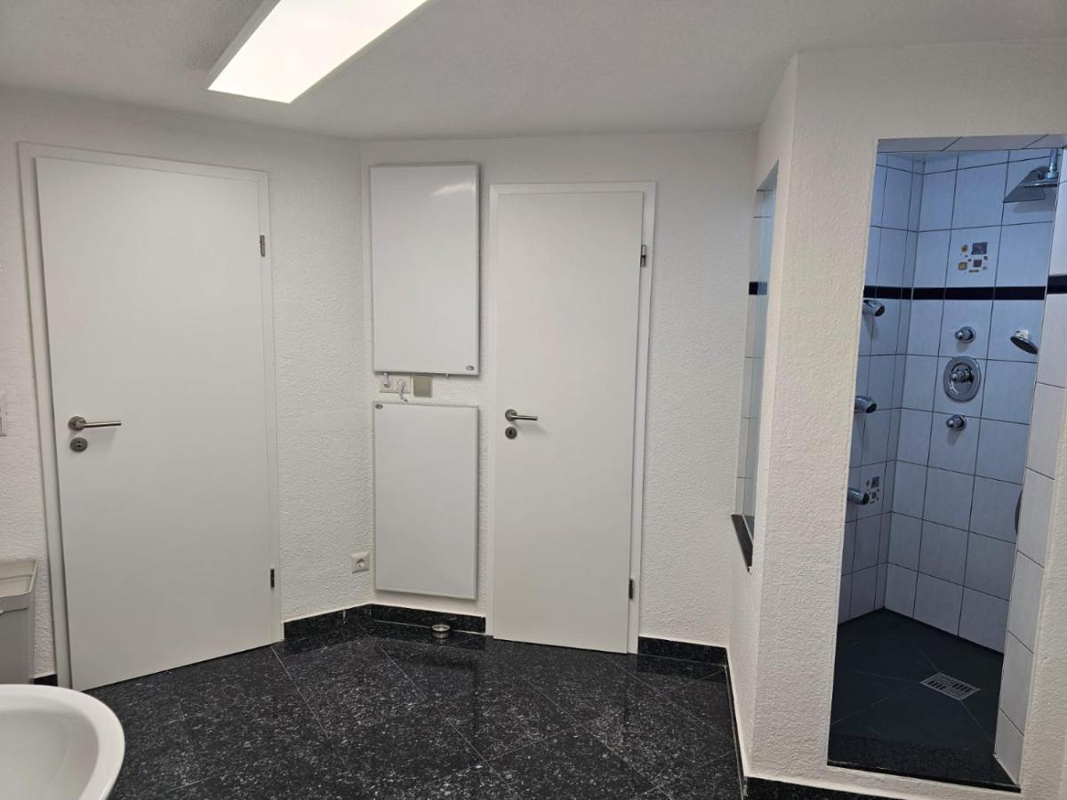Apartamento Elw Sonnig,Terasse, Bis Zu 13 Schlafpl. Obergroningen Exterior foto