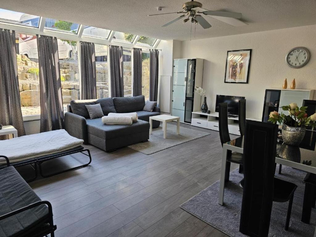 Apartamento Elw Sonnig,Terasse, Bis Zu 13 Schlafpl. Obergroningen Exterior foto